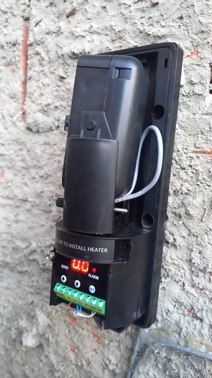 Sensor instalado na parede